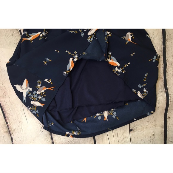 Passport Sparrow Short Sleeve Dress - Picture 10 of 15